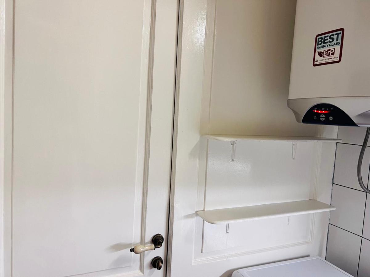 Apartment For Special Getaway Rose Пула Екстериор снимка