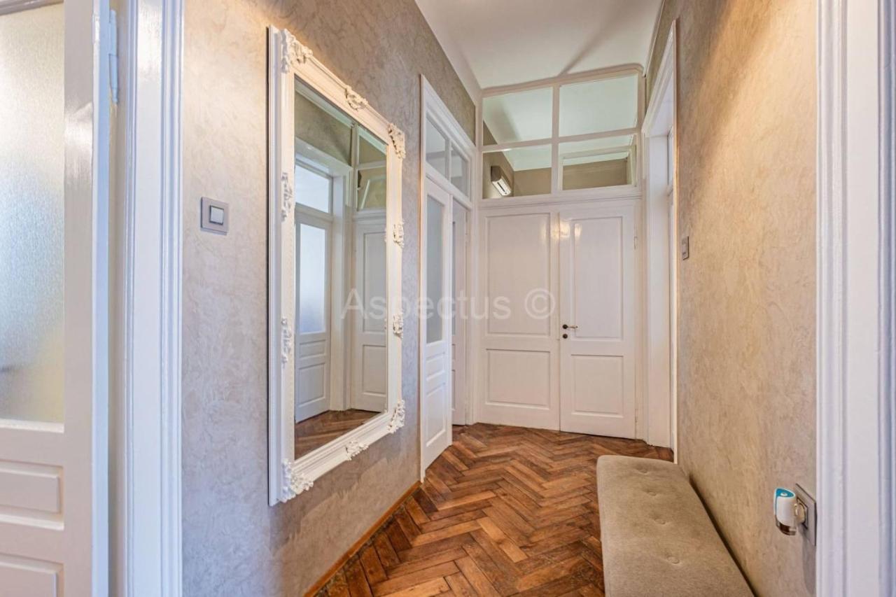 Apartment For Special Getaway Rose Пула Екстериор снимка